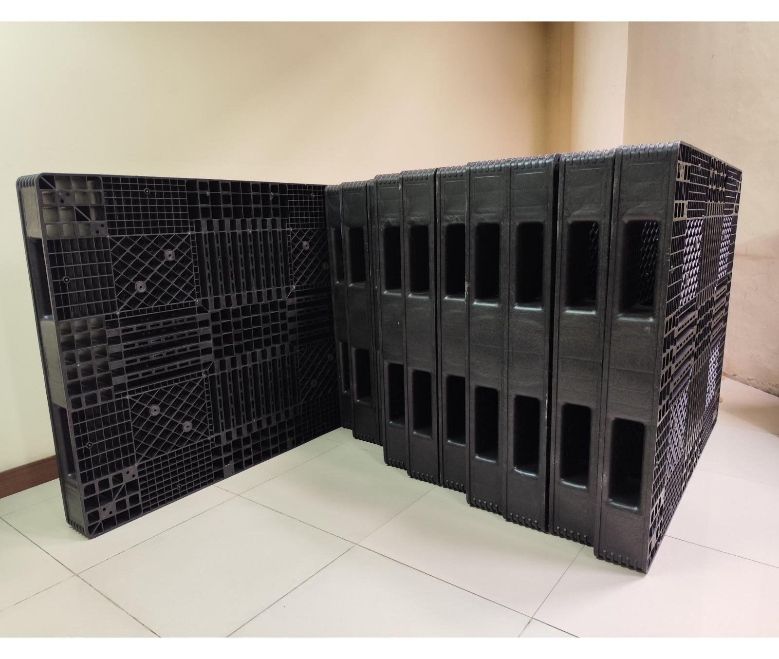 Plastic Pallets available in Los Angeles